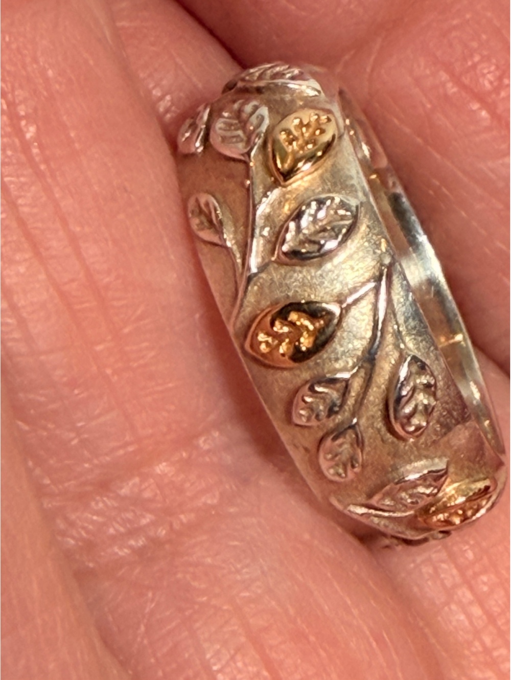 Pandora Silver and 14K Gold Leaf Design Band Ring Size 7